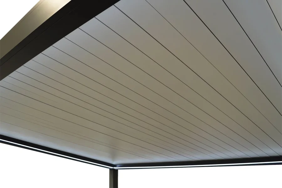 BL-909 Pergola Bioclimatica Cielo Frangisole Chiuso