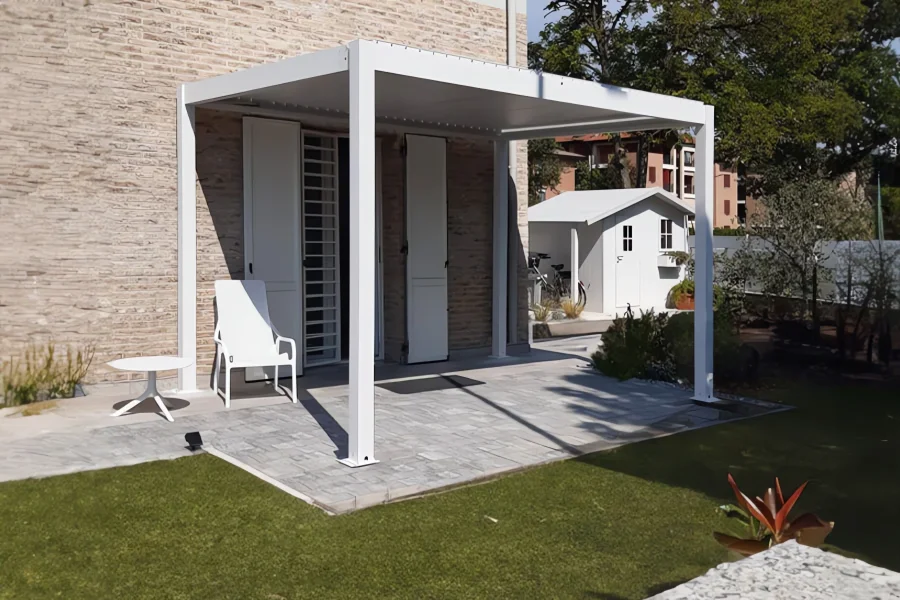 BL-910 Pergola Bioclimatica Bianca Esterno Giardino