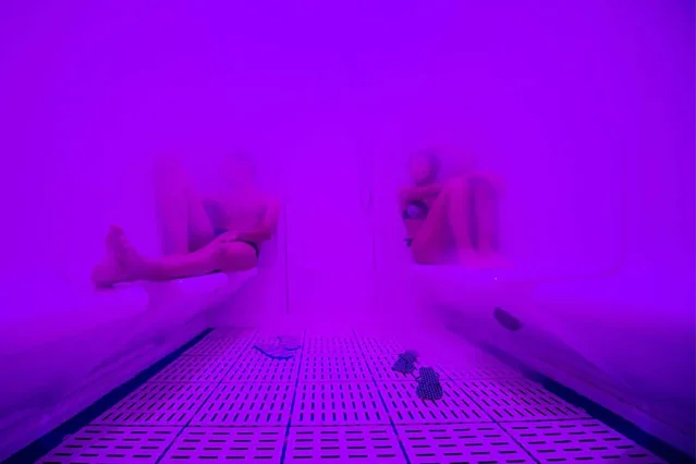 "Starry sky" effect chromotherapy for turkish bath